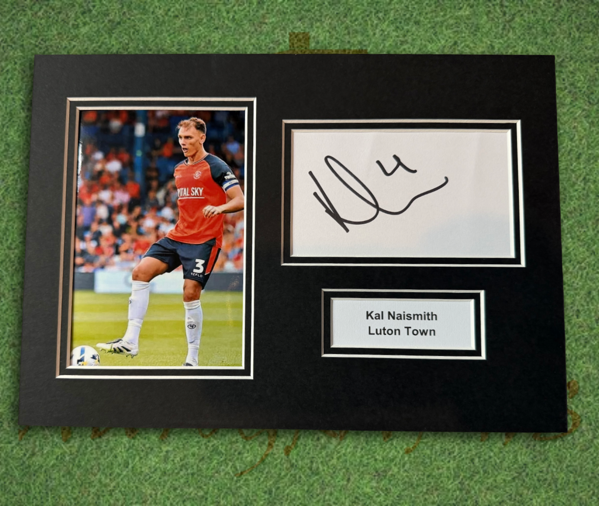 Kal Naismith Luton Town Signed Presentation Mount Display