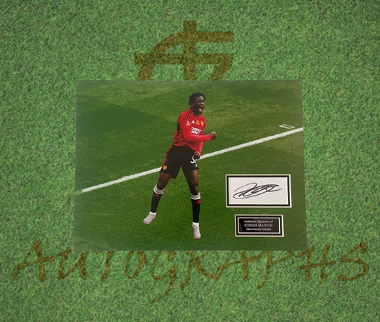 Kobbie Mainoo Signed Manchester United Football Club Display Mount 40x30cm